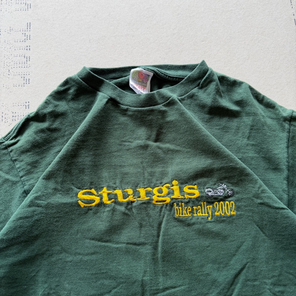 Vintage Embroidered Sturgis Forest Green Bike Rally 2002 T-shirt